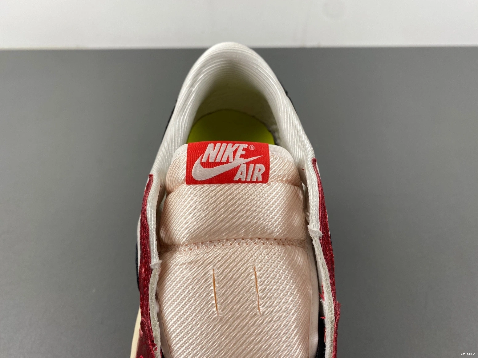 1 Low OG Trophy Air FN0432-100 Jordan Room 1022